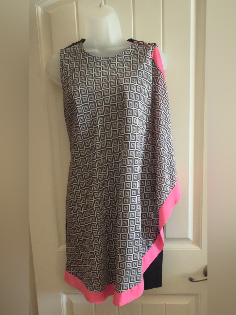 Stylish Draped Tunic Pink/Gray Geometric Patterned Dress By Ted Baker London